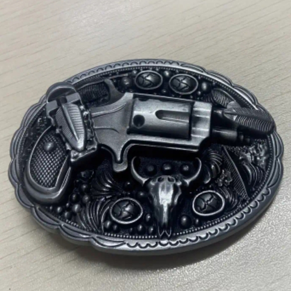 Western faux revolver pistol theme feathers Longhorn bull belt buckle - Picture 2 of 4